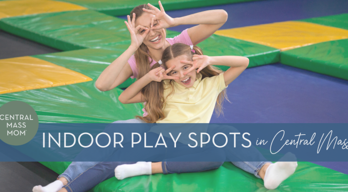 mom and daughter trampoline park