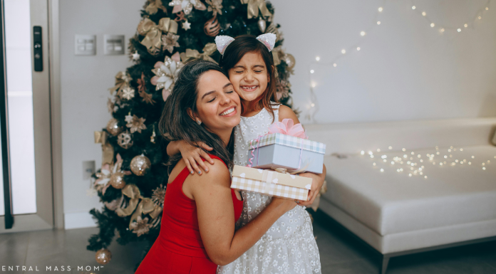 A Budget-Friendly Holiday :: Managing Gift Expectations
