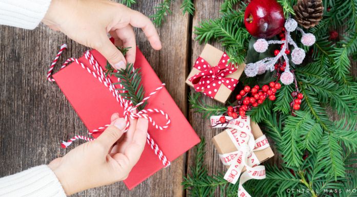 Rethinking Holiday Gifting :: Meaning Over Madness