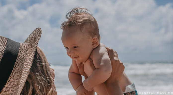 Tips for Navigating Summer with a Baby